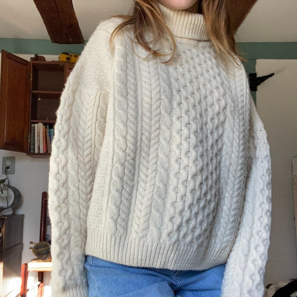 VINTAGE ARAN ISLES IRISH KNIT SWEATER